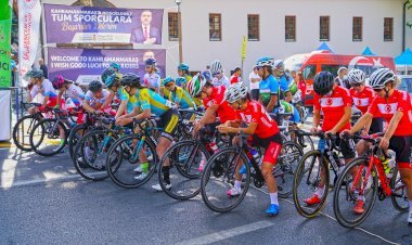 Kadın Bisikletçiler Türkoğlu Yollarının Tozunu Attıracak