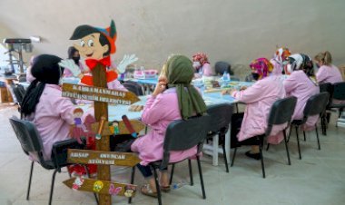 Ahşap Oyuncak Atölyesi Meyvelerini Veriyor