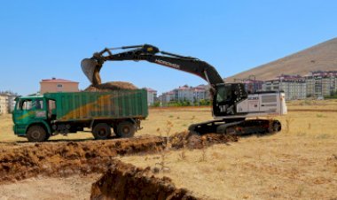 Afşin Millet Bahçesi’nde Çalışmalar Başladı