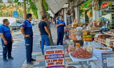 Büyükşehir’den Kaldırım İşgaline Yönelik Çalışma