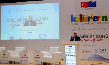 Üniversitemizde, 18 Aralık Uluslararası Göçmenler Günü Münasebetiyle Göç Yolunda İnsanlık ve Hoşgörü Paneli Düzenlendi