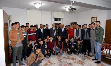 Başkan Okay Lise Öğrencileriyle Bir Araya Geldi