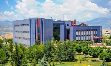 Üniversitemiz Erasmus Gençlik Alanında Akredite Oldu