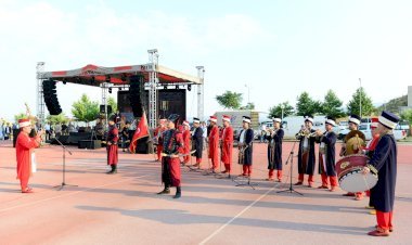 Üniversitemiz, 2021-2022 Mezunlarını Gurur ve Coşku ile Uğurladı