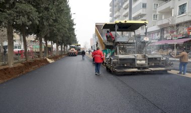 Azerbaycan Bulvarı’nda Altyapısı Tamamlanan Kısmın Üstyapısı Yenileniyor