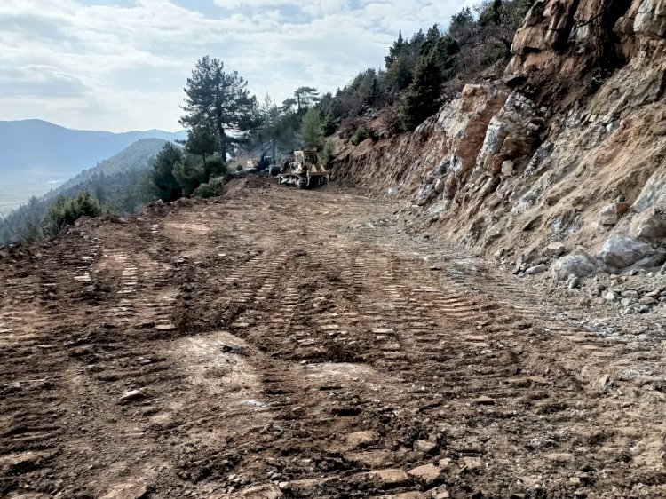 Büyükşehir Çalışmalarını Sürdürüyor