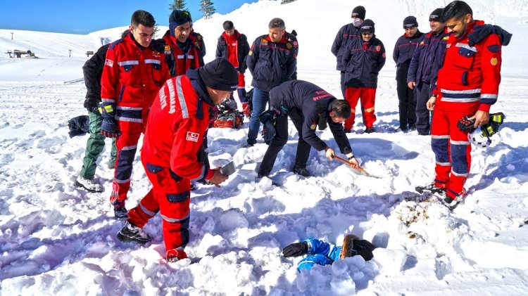 İtfaiye Arama Kurtarma Timi Kışa Hazır