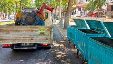 İlaçlama Çalışmaları Yoğun Bir Şekilde Sürüyor