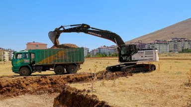 Afşin Millet Bahçesi’nde Çalışmalar Başladı