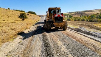 Göksun ve Afşin’de Yollar Büyükşehir’le Yenileniyor