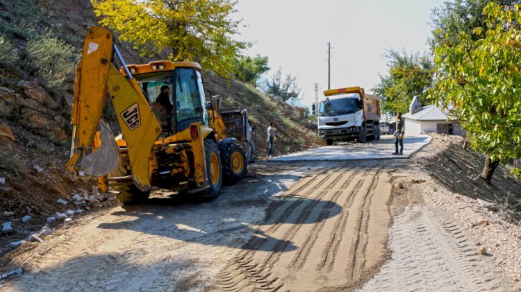 Kısıklı’da Yollar Büyükşehir’le Yenileniyor