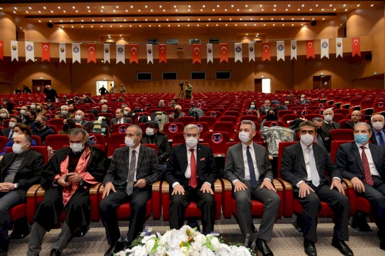 Profesör Kadrolarına Atanan Üniversitemiz Öğretim Üyeleri Profesörlük Belgelerini Törenle Aldı