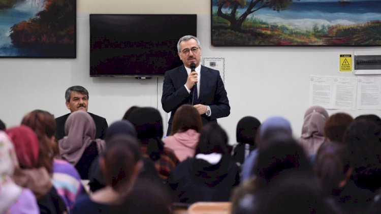 Başkan Güngör Sosyal Bilimler Lisesi Öğrencileriyle Buluştu