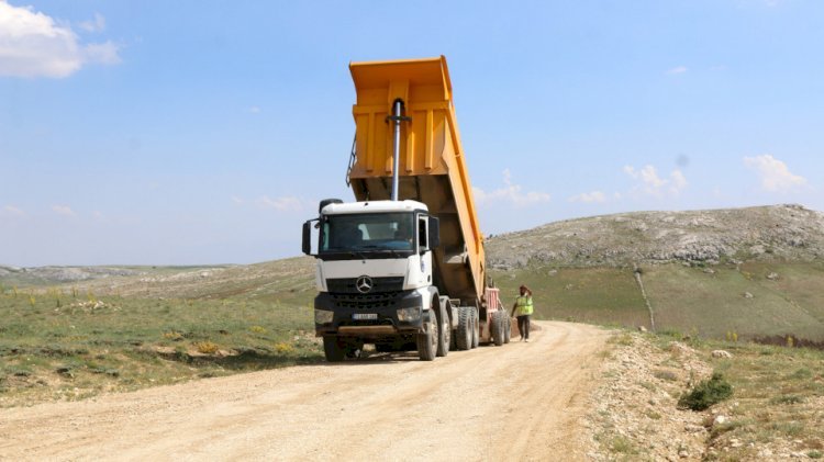 Afşin’de Kırsal Mahalle Yolları Büyükşehir’le Yenileniyor