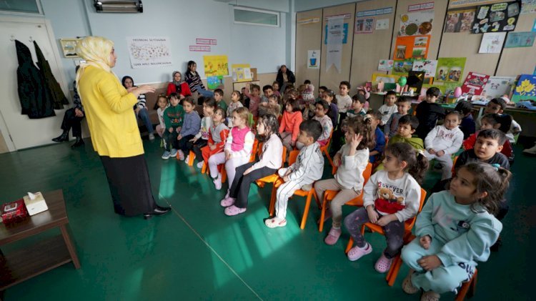 Büyükşehir’den Miniklere Masal Şöleni