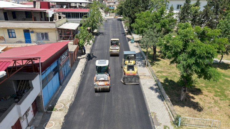 Büyükşehir, Yavuz Selim Mahallesi’nde 3 Arteri Daha Sıcak Asfaltla Buluşturuyor